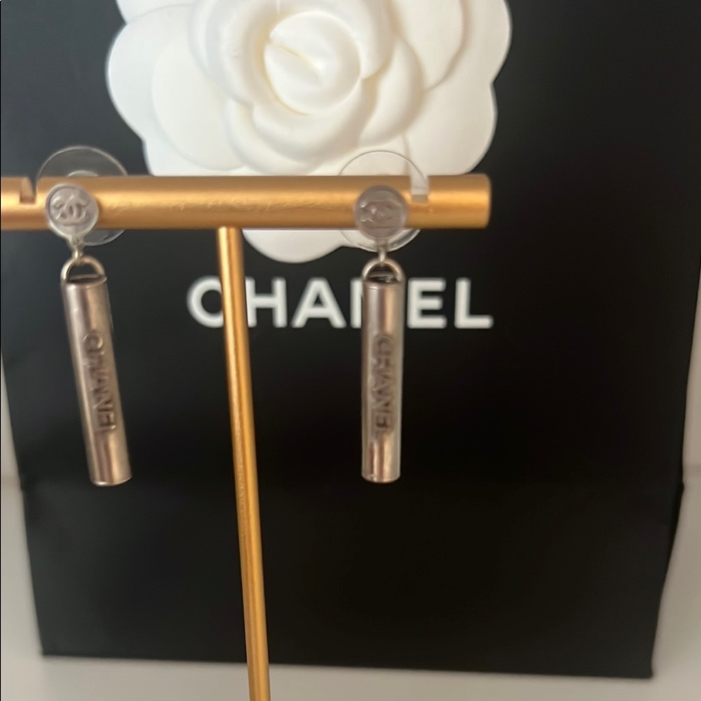 CHANEL Silver Minimalist Dangle Earrings